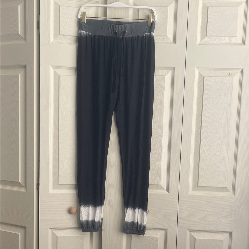 Venus women's  Tie-Dye Jogger Pants - Gray and White.  #0394